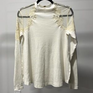 FREE PEOPLE long sleeve ivory top, size S.